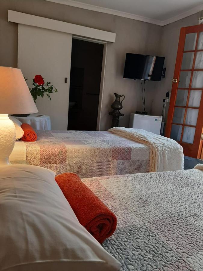 Cathy's Guest House Cradock Extérieur photo