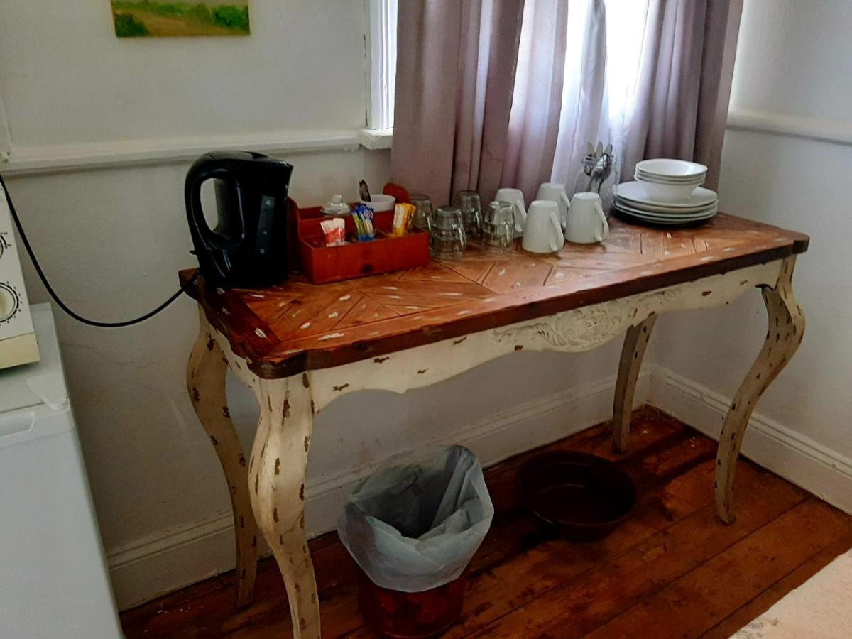 Cathy's Guest House Cradock Extérieur photo