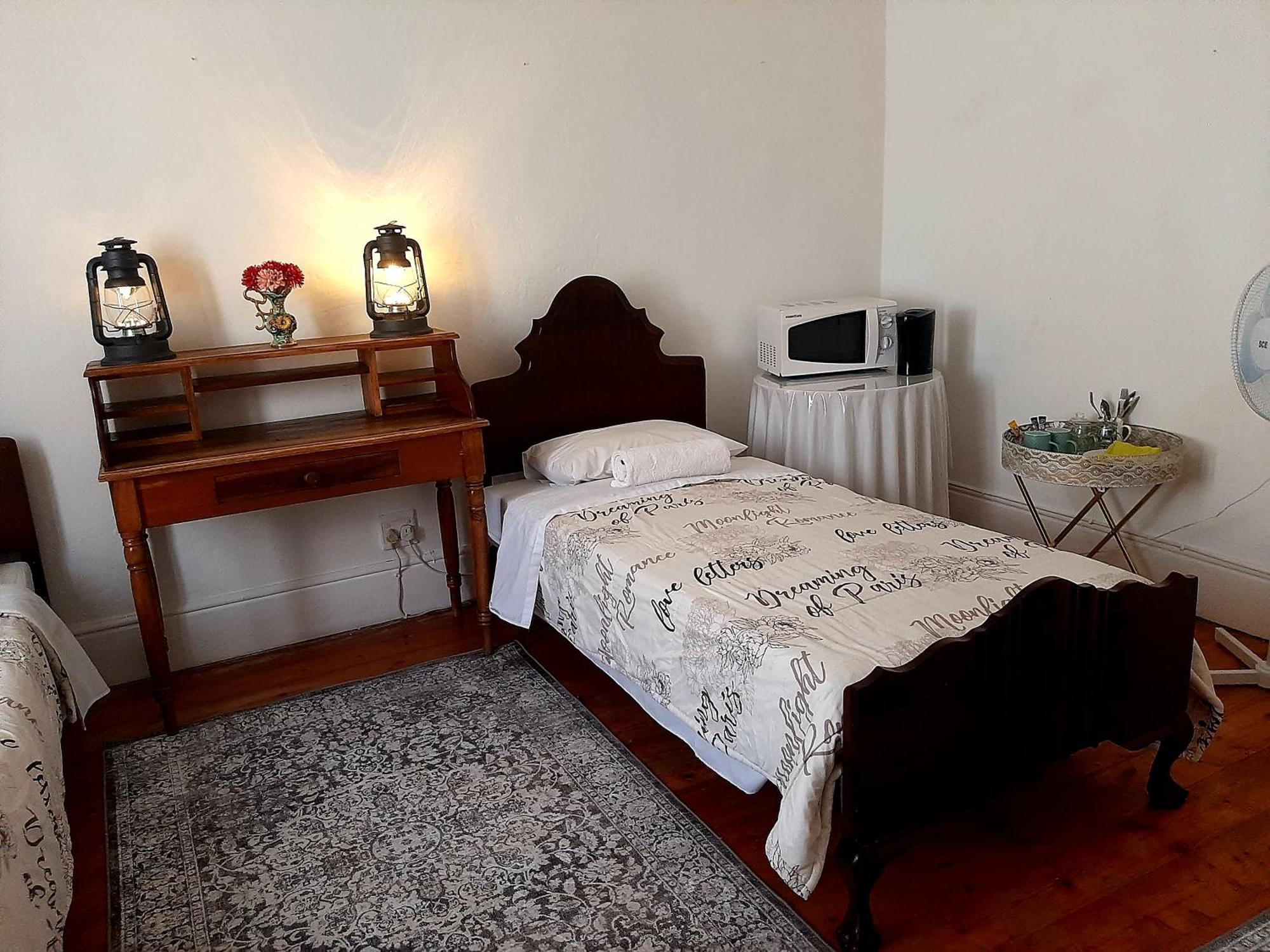 Cathy's Guest House Cradock Extérieur photo