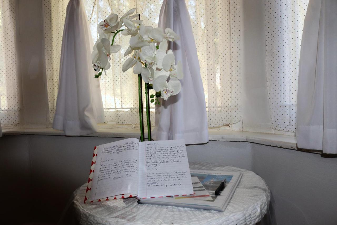 Cathy's Guest House Cradock Extérieur photo